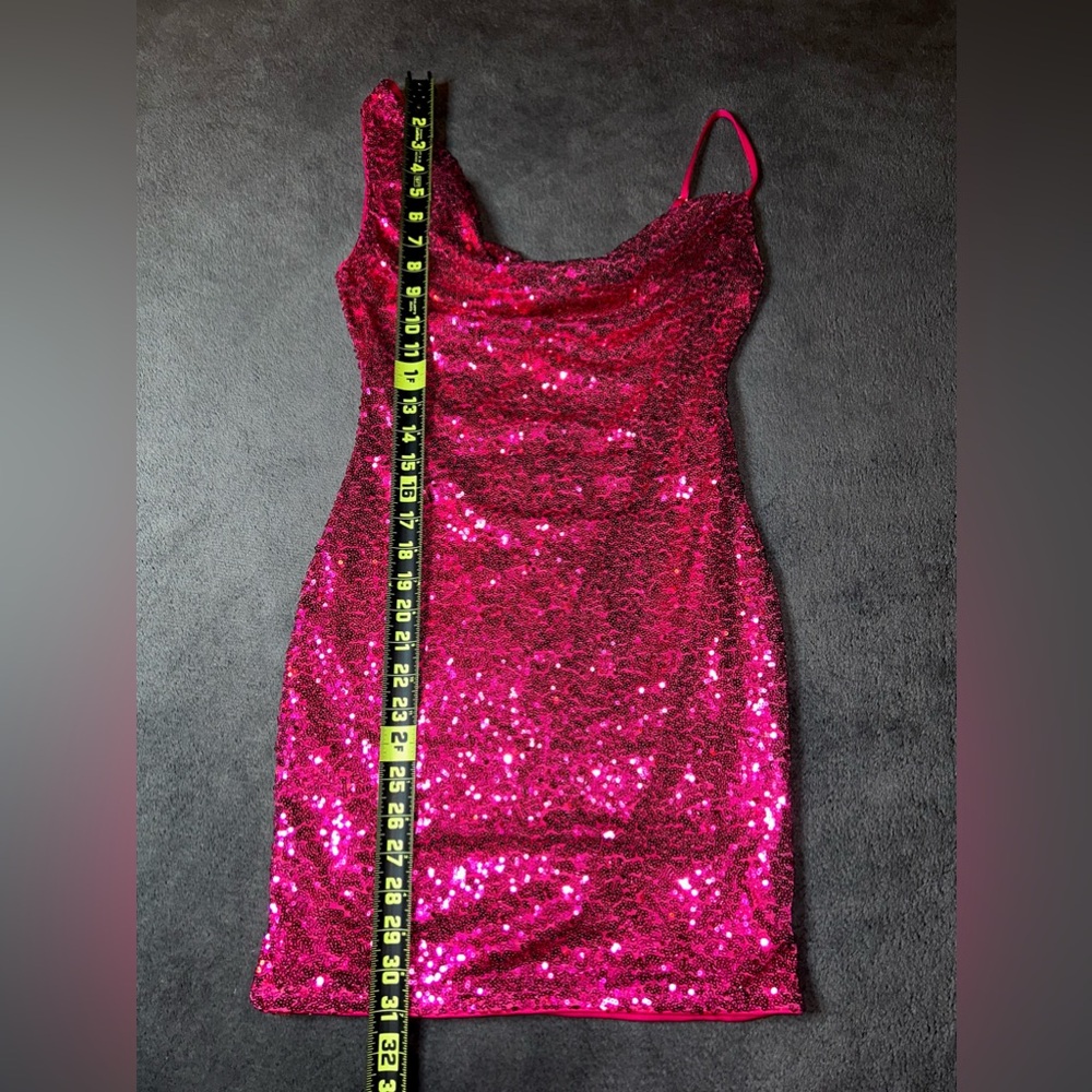 Forever 21 Size S Pink Sequin Sparkle Bodycon Mini Cocktail Party Dress - Picture 2 of 5